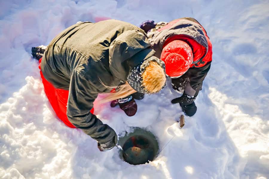 15 min. Tadoussac : Family-Friendly Ice Fishing Experience - Learning Quebec’s White Fishing Tradition