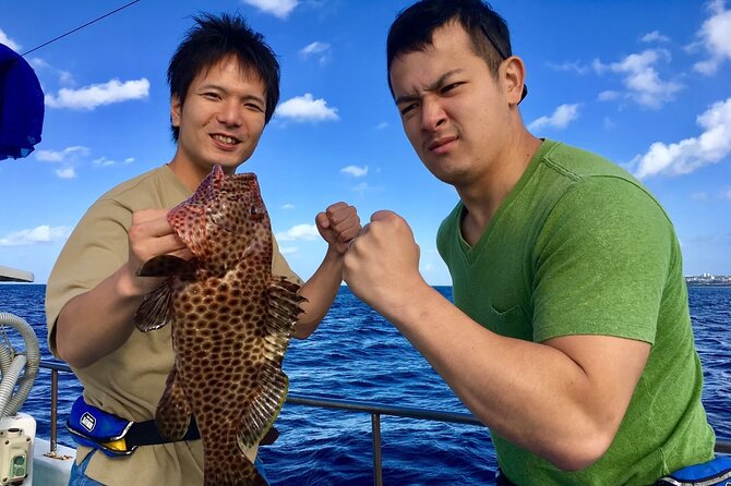2 hours family fishing in Okinawa - Learning the Equipment Before Fishing