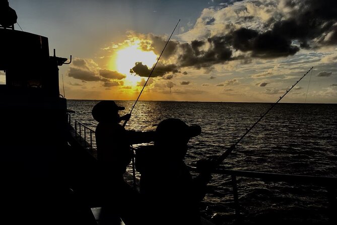 2 hours family fishing in Okinawa - Fishing Among Okinawa’s Emerald Water