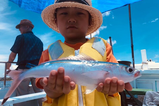 2 hours family fishing in Okinawa - Arriving at Kadena Fishing Port