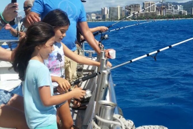3-Hour Fishing Trip in Waikiki - Diamond Head views and possible marine life