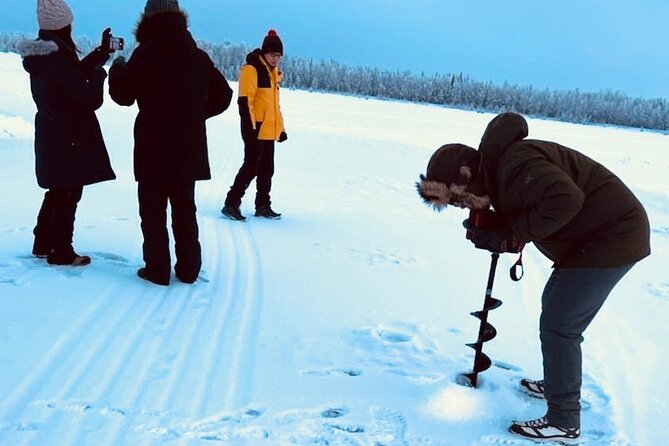 3 Hour Ice Fishing Experience - What the three-hour Fairbanks outing is really like