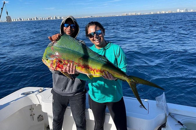 4 Hour Deep Sea Fishing Charters on Lady Helen in Fort Lauderdale - What Captain Steve and Austin add to the day