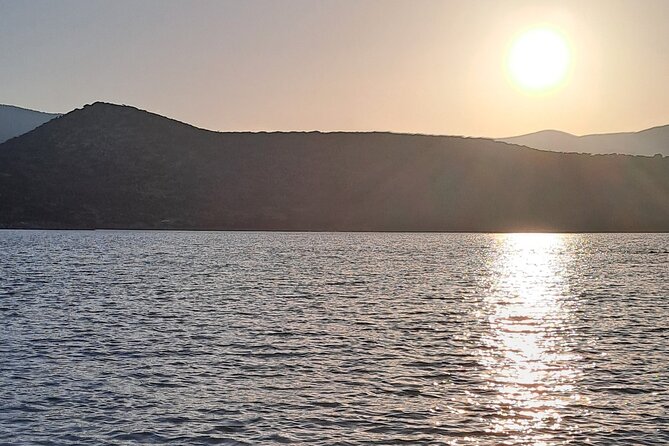 4 Hour Fishing and Swimming Boat Experience in Schisma Eloundas - A small boat, a personal crew