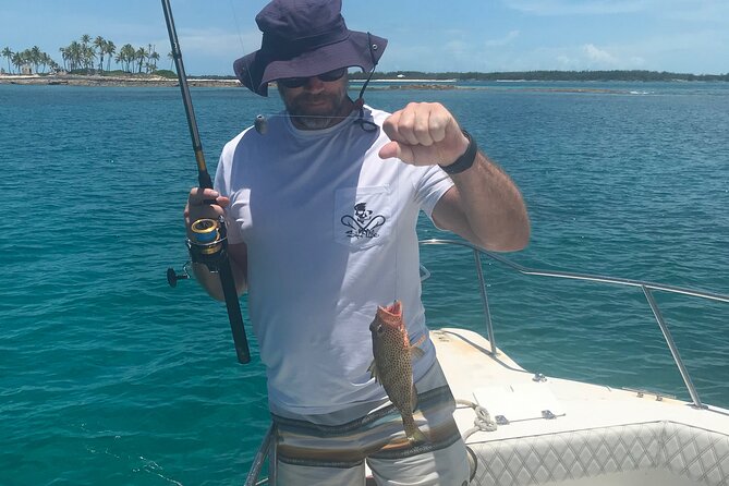 4-Hour Fishing Charter in Nassau - Fishing Without Giving Up the Beach Day