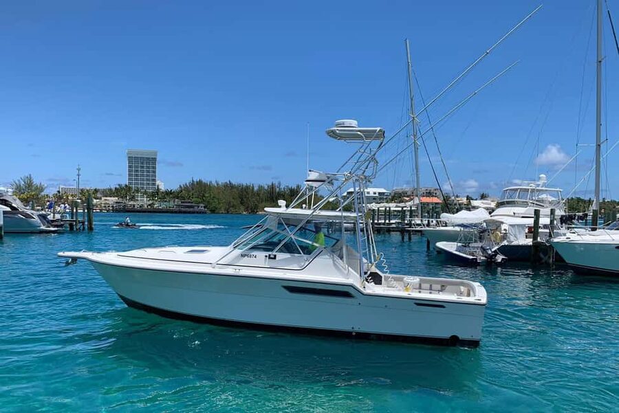 4 hour Fishing or Snorkeling - Choosing your four-hour plan from Nassau