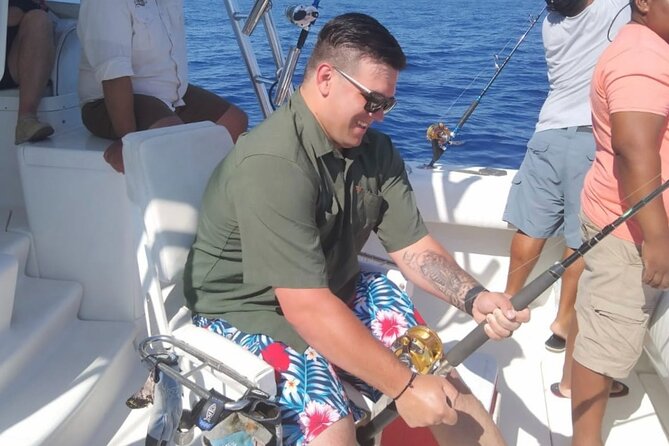 4 Hour Private Fishing Tour in Puerto Aventuras Riviera Maya - Fishing gear that lets beginners join in