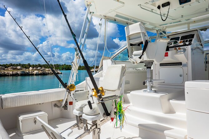 4 Hour Private Fishing Tour in Puerto Aventuras Riviera Maya - What can go wrong on the water