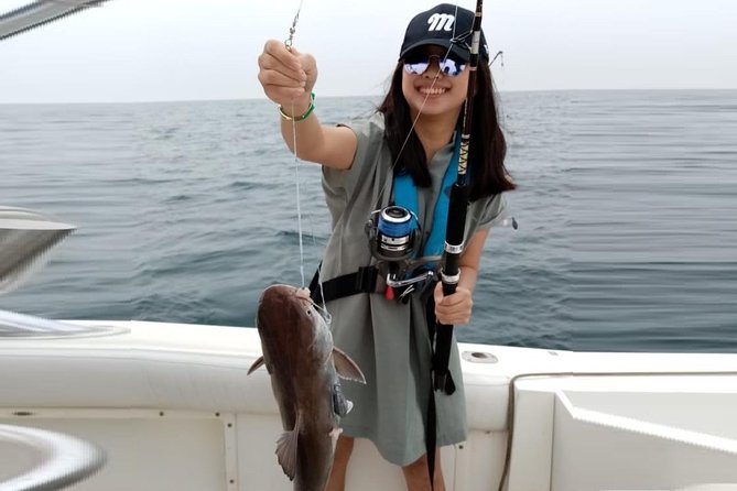 4 Hours Dubai Deep Sea Fishing - Rods, bait, drinks, and the practical side