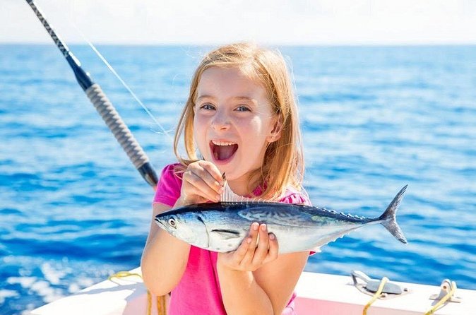 4HR Private bottom Fishing Charter with lunch - Uninhabited cays, wildlife, and the pleasure of slowing down