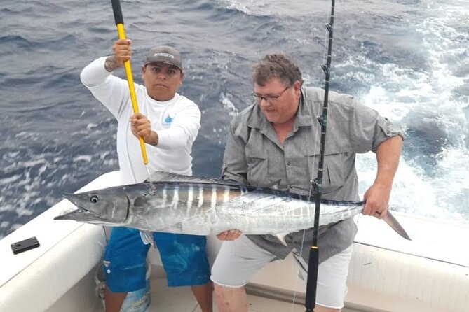 6 Hour Private Fishing Tour in Puerto Aventuras Riviera Maya - Fresh lunch made from your catch