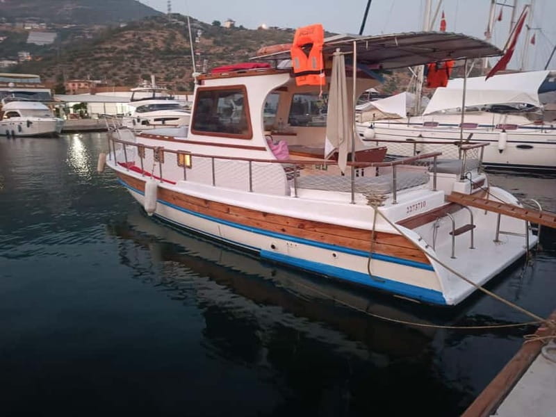 Alanya: Fishing Tour with Lunch and Hotel Transfers - Caves, Cleopatra Beach, and Reach Beach