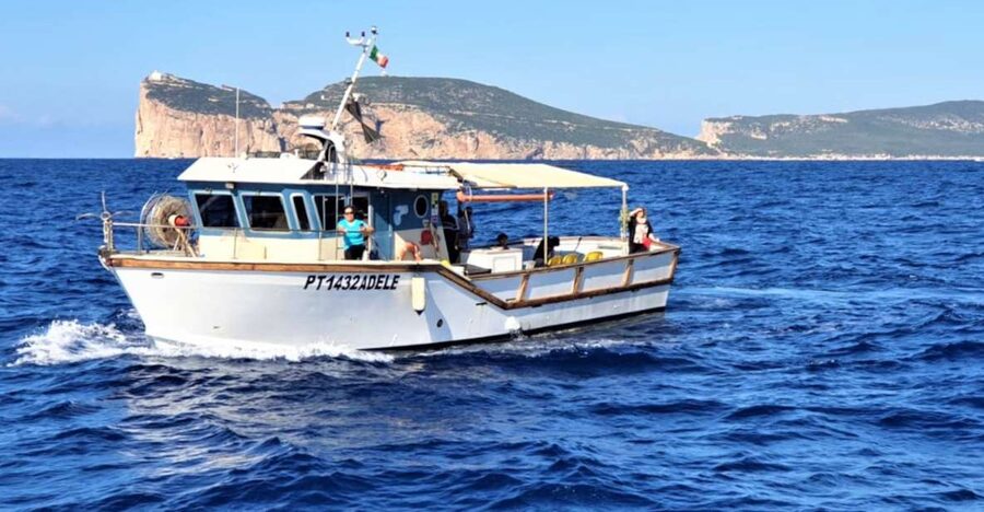 Alghero: Gulf of Alghero Fishing Boat Trip with Fresh Lunch - Leaving Alghero from Lo Frasso dock