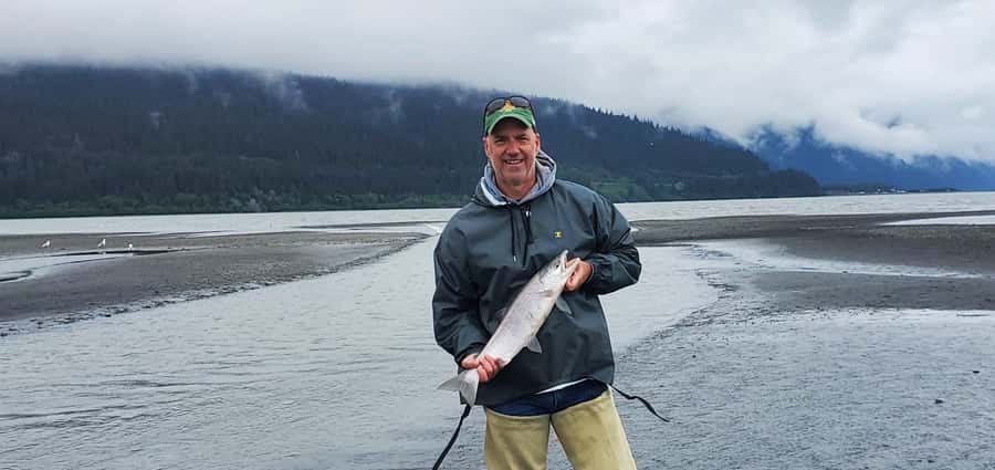 Anchorage: Full-day guided salmon fishing with Hotel Pickup - Who will enjoy this fishing day?