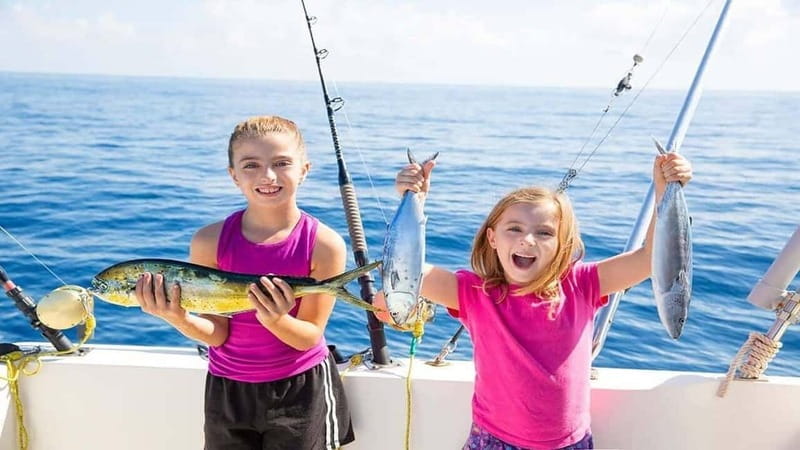 Antalya: Exclusive Mini Group Fishing Tour - Catch & Grill - Crab catching near the coast