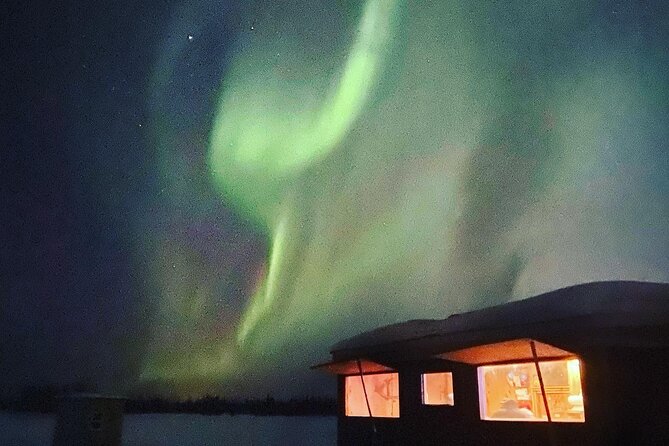 "Aurora Ice" - Ice Fishing & Salmon Dinner Tour - A 9:00 pm start in the Fairbanks cold