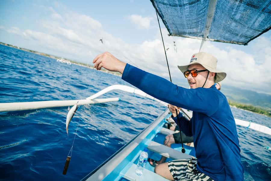 Bali/Lovina: Private Fishing Tour with Snorkeling Option - Families, couples, and solo visitors