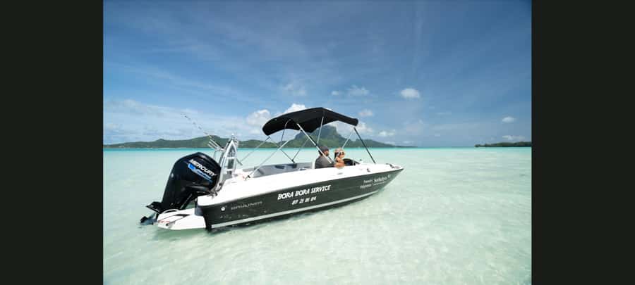 Bora Bora: Snorkeling and Fishing Tour with Lunch Option - Meeting the black-and-white Bayliner