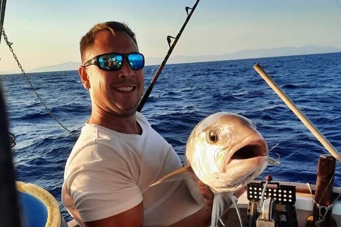 Captain Manolis Fishing with barbecue on the boat - Key things to know before you book