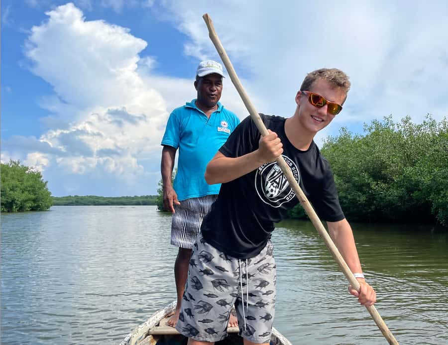 Cartagena Fishing, Crabbing, Birdwatching Experience + Lunch - Who should book this experience