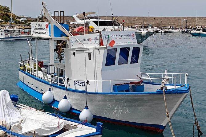 Cefalu: Boat Trip with Fishing, Coastal Tour and Lunch on Board - Watching the nets come up