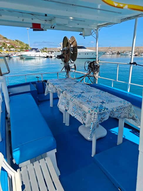 Cefalù: boat trip with fishing, coastal tour, snorkeling, and lunch on board - The first 30 minutes: Cefalù from the water