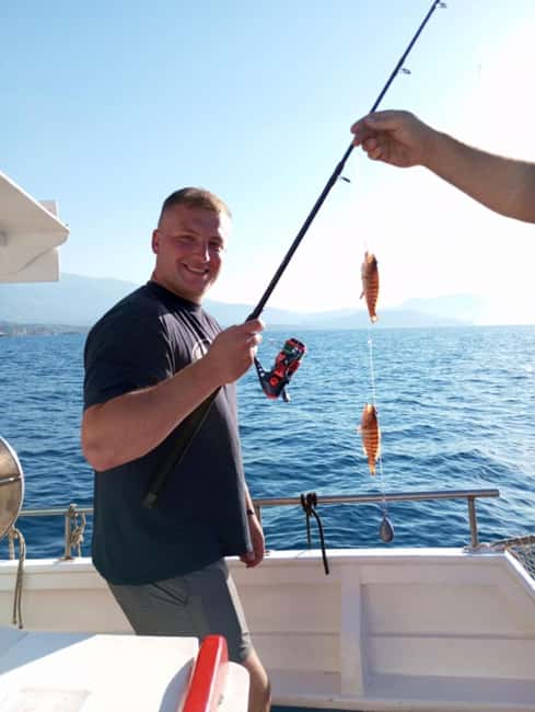 Chania: Fishing Boat Trip with Breakfast and Swim - How the three-hour schedule works