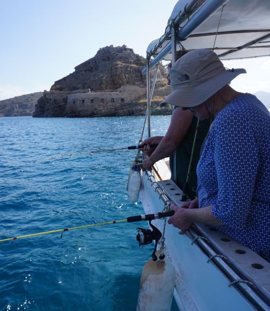 Crete: Fishing & Swimming Boat Cruise with Lunch & Drinks - Four hours aboard the fishing boat