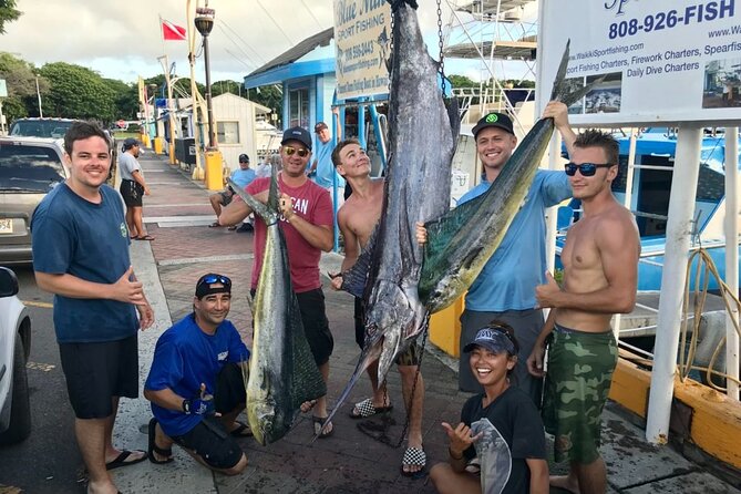 Deep Sea Exclusive Fishing Charter in Honolulu - Crew help makes the difference