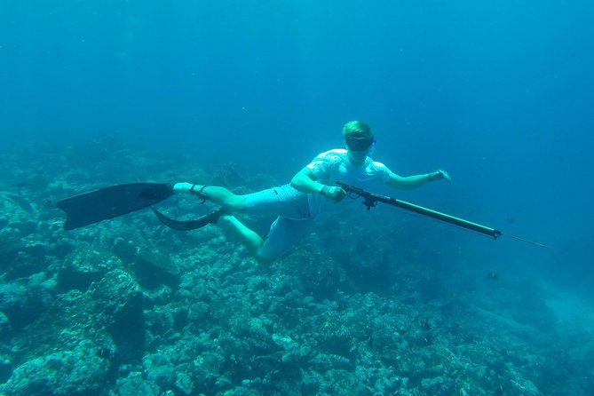 Discover Spearfishing course - The ride to Flamingo and the boat departure