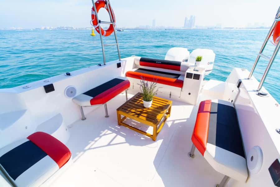Dubai: 4-Hour Deep Sea Fishing, Trolling, Casting - Atlantis and the open-water views