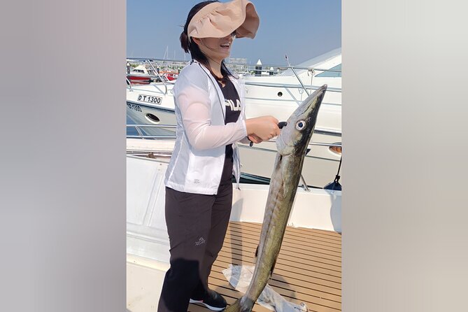 Dubai Deep Sea Fishing 4 hours + BBQ of Catch - Trying several fishing methods before returning
