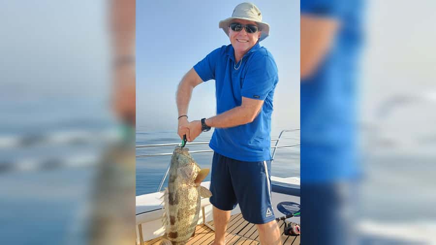 Dubai: Private Deep Sea Fishing Trip with BBQ of Catch - Fishing with a crew that stays involved