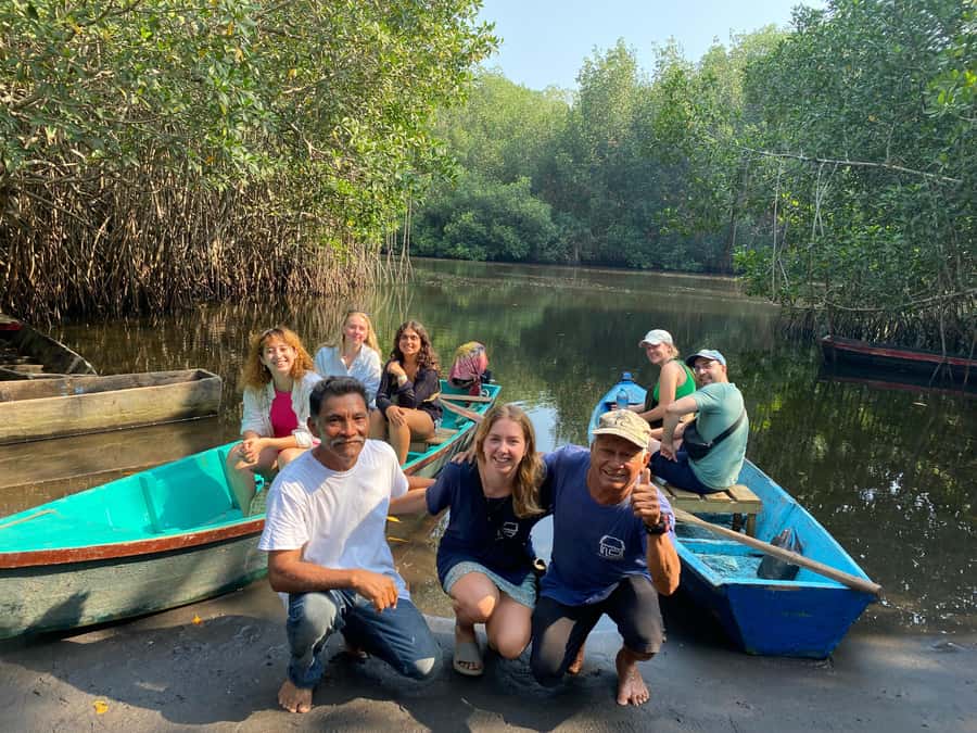 El Paredón: Mangrove Boat Tour with Optional Fishing - Meeting the Local Team in El Paredón