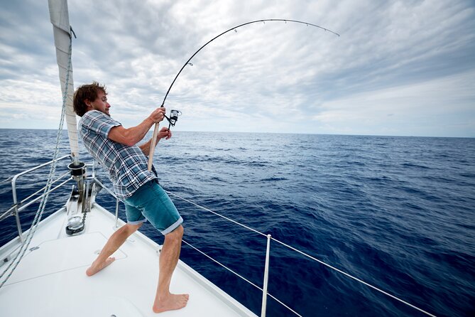 Explore Fishing - 4 hours trip - Cruising among Abu Dhabi’s nearby islands