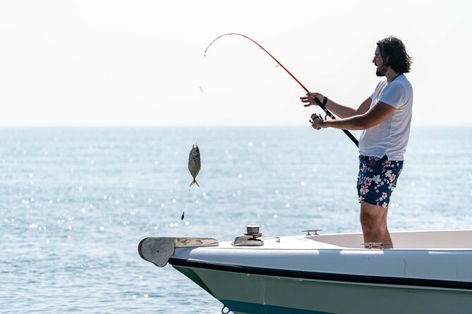 Explore Fishing - 4 hours trip - Fishing between the islands for four hours