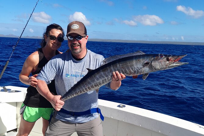 Fishing Charter 8 Hours - Leaving Kralendijk at 25 Kaya J. N. E. Craane