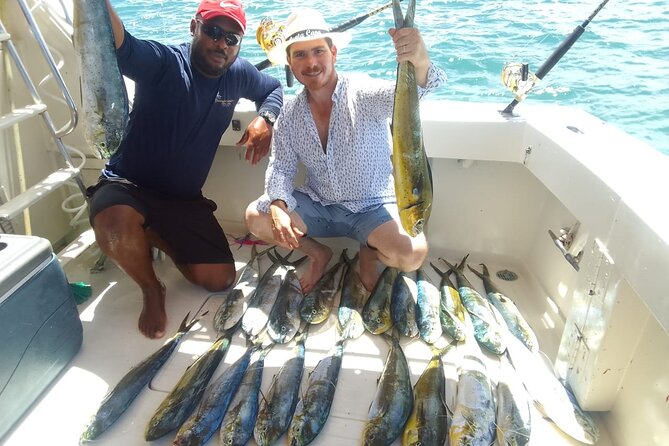 FISHING PRO CHARTERS - Boat Excursion – Mar-Quesa - What a Fishing Pro Charter day looks like