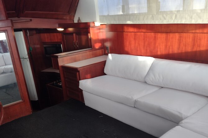 FISHING PRO CHARTERS - Boat Excursion – Mar-Quesa - Rough water and sea sickness
