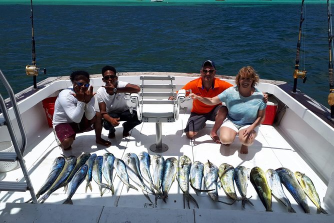 FISHING PRO CHARTERS - Boat Excursion - Sobre Las Olas - Key points before you book