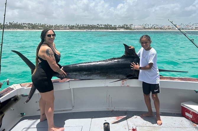 FISHING PRO CHARTERS - Boat Excursion - Sobre Las Olas - What the five-hour outing may feel like