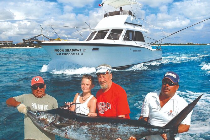 Fishing Tour & Beach Club In Riviera Maya - The crew can make a slow catch worthwhile