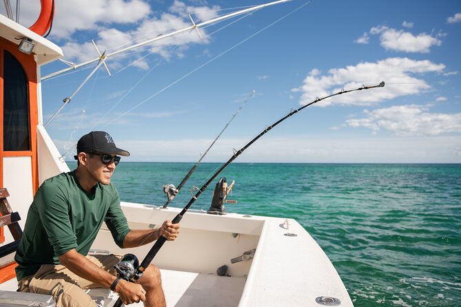 Fishing Tour & Beach Club In Riviera Maya - Fishing with a crew that helps beginners