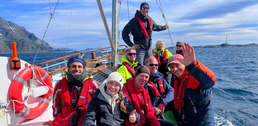 Fishing trip from Henningsvær + free (self caught) fish soup - Fishing in a shared space
