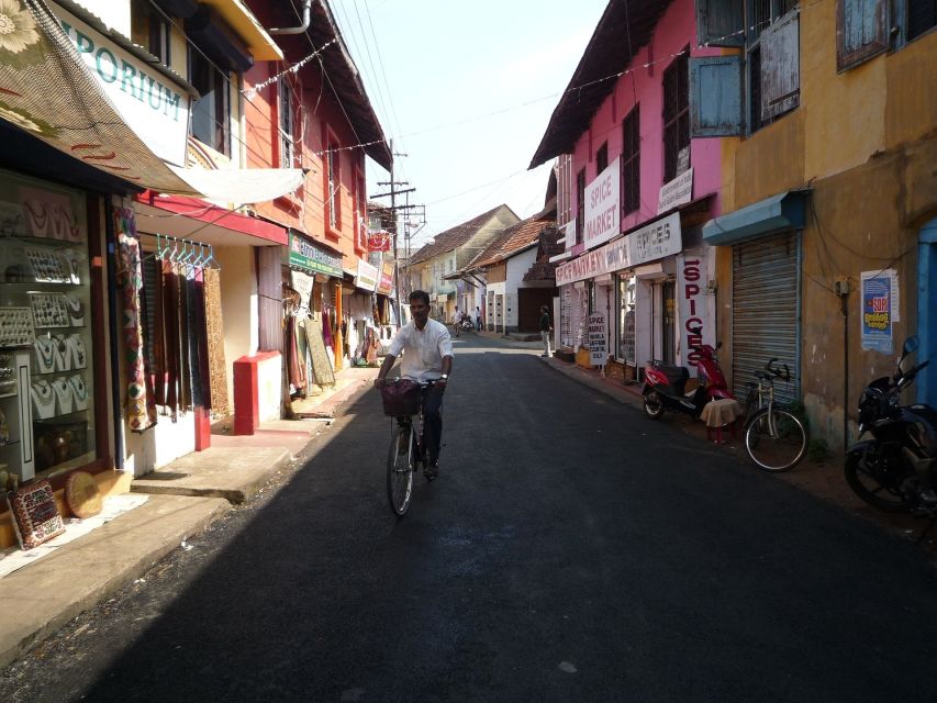 Fort Kochi & Chinese Fishing Nets Private Walking Tour - The Chinese fishing nets on Fort Kochi beach