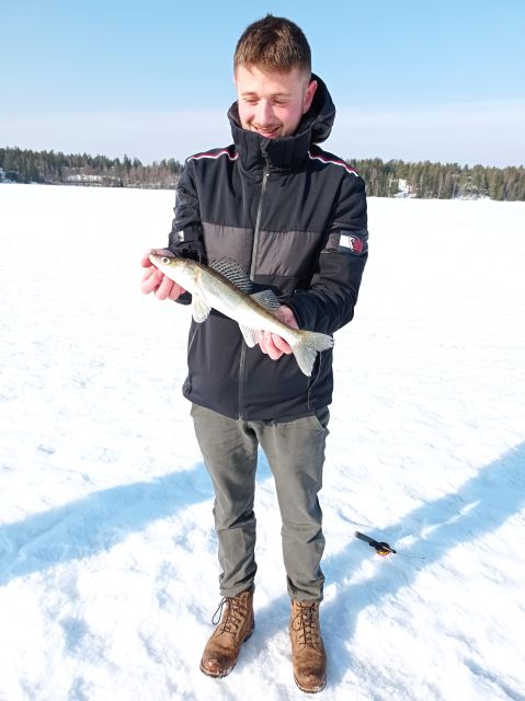 From Helsinki: Bodom Lake Ice Fishing with Food & Drinks - Who will enjoy this Finnish winter outing?