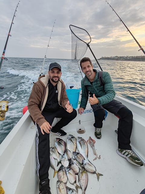 Fuengirola: Bottom Fishing with Jigging and Squid, 2, 4 and 6 hours - What the guide adds