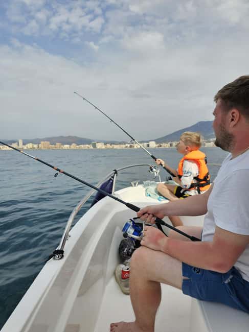 Fuengirola: Fishing Trip with Drinks and Gear - Why bottom fishing works for beginners