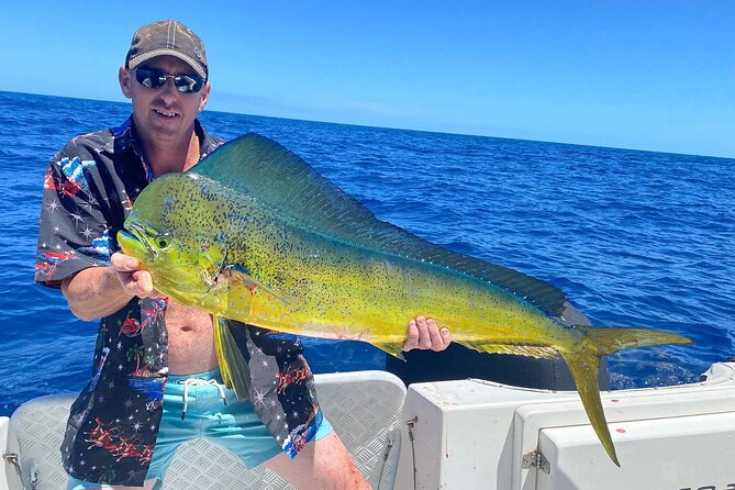 Full Day 9 Hour Offshore Fishing Charter - Leaving Noosa Marina at 6:00 am