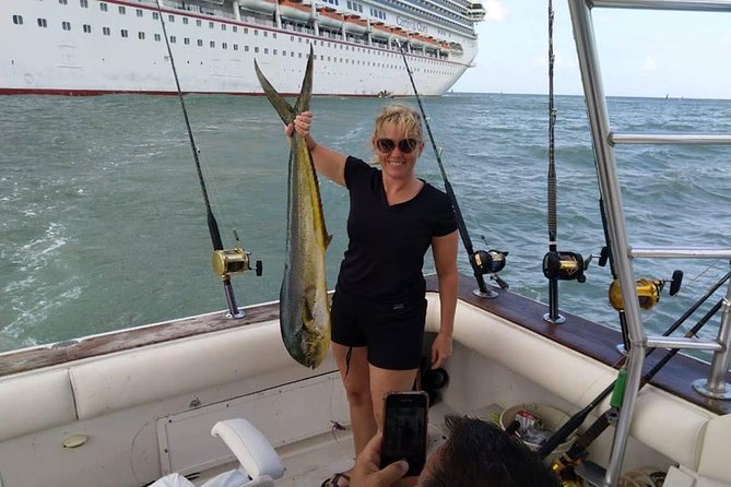 Full Day Big Game Fishing - Lunch, Drinks, and Breaks Between Casts